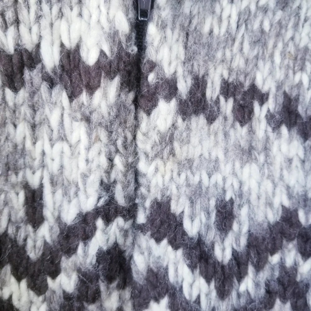 Vintage Handknit Cowichan Sweater Kids Size S Full Zip Cardigan - Picture 3 of 4